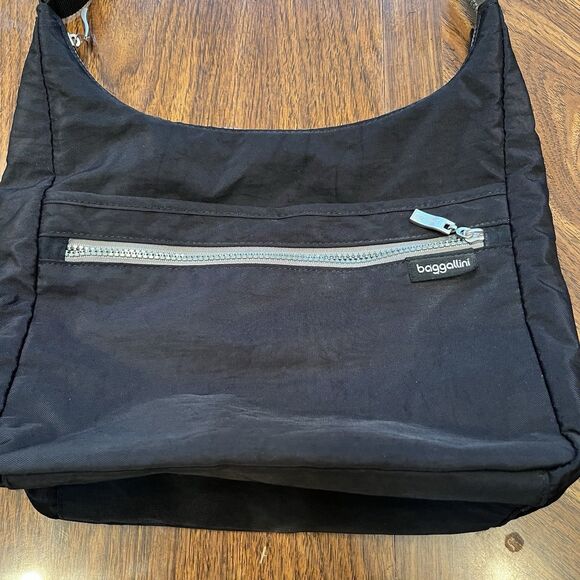 Baggallini Sidekick RFID Large Crossbody Bag Nylon Black - Picture 2 of 11